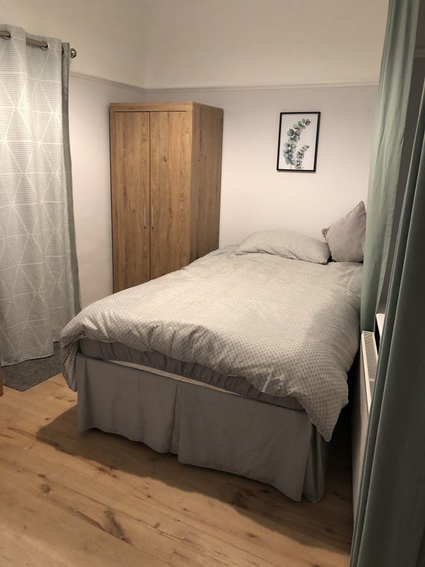 Room Clingan Road in Bournemouth