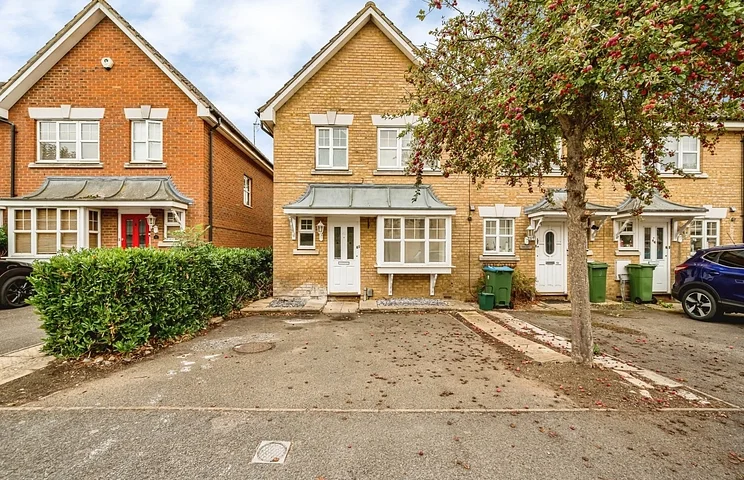 House Friarscroft Way in Aylesbury