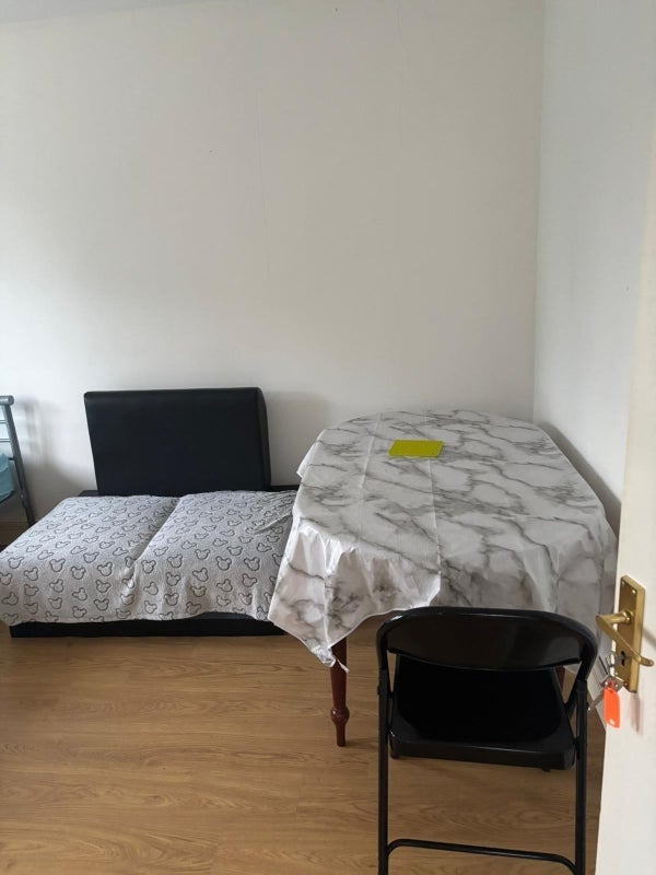 House Canning Crescent in Greater London