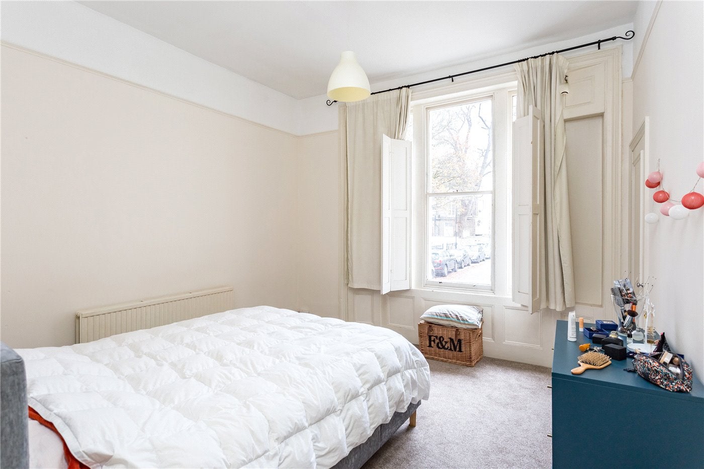 Flat Wallace Road in Greater London