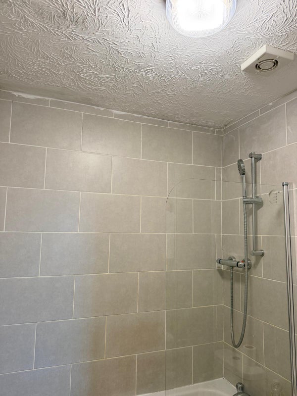 Room Redbourne Drive in Greater London