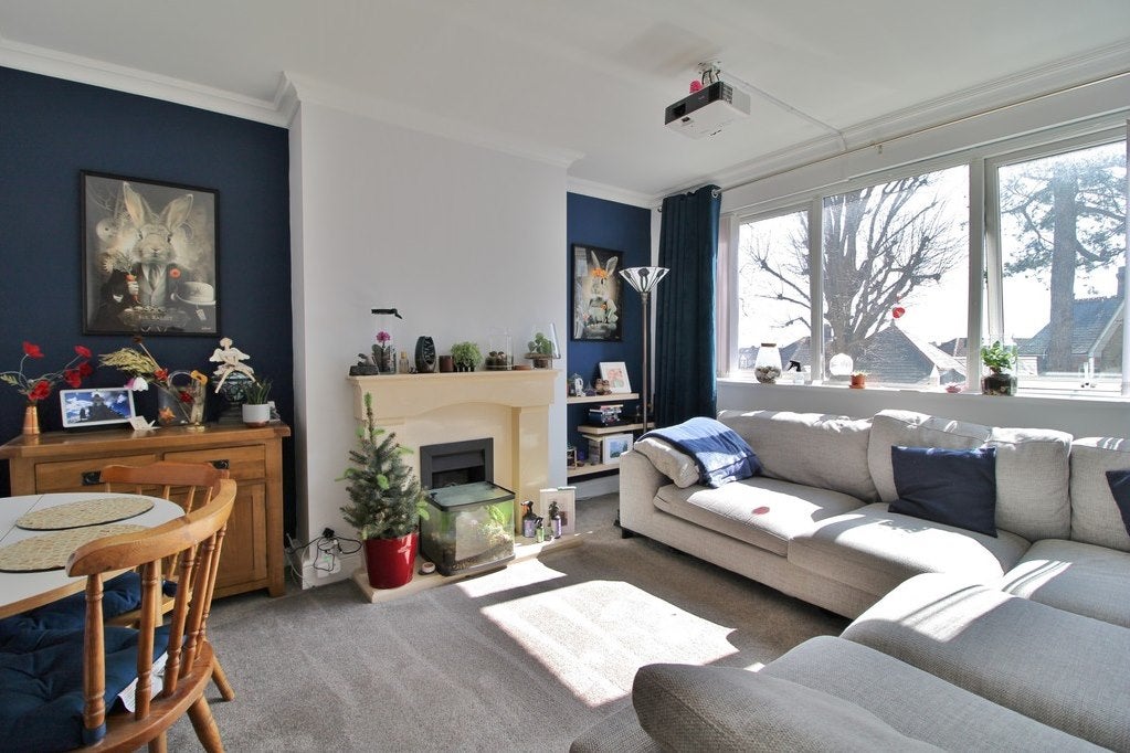 Flat Magdala Road in Portsmouth