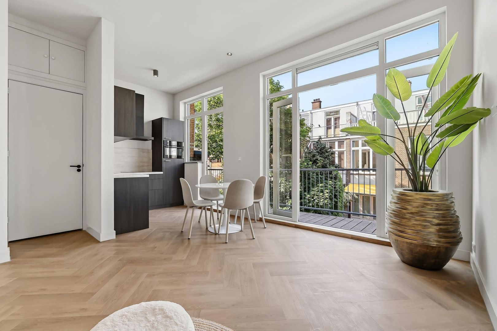 Appartement Johannes Camphuijsstraat 167 C in Den Haag