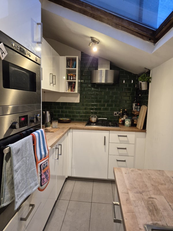 Room Camden Road in Greater London
