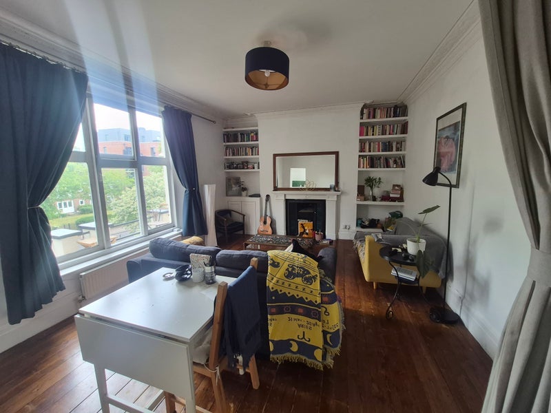 Room Camden Road in Greater London