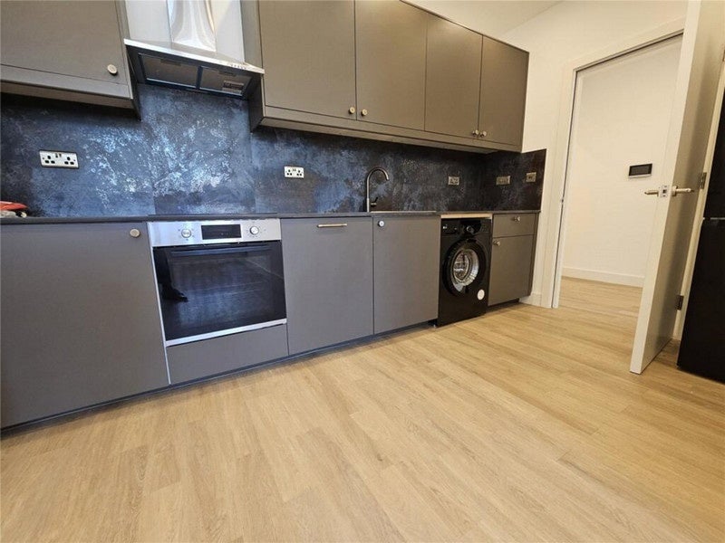 Flat North End in Greater London
