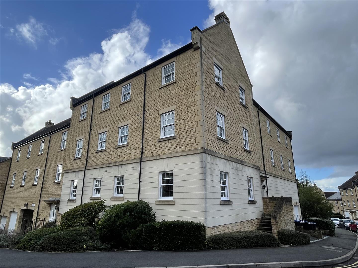 Flat Flowers Yard in Chippenham