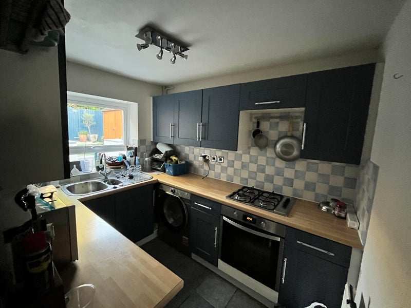 Room Bulwer Road in Ipswich