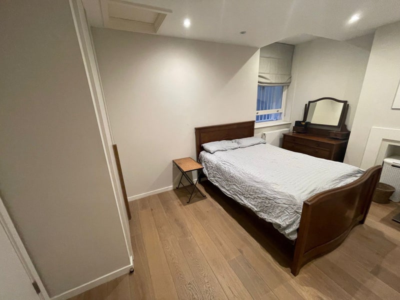 Room Elm Park Gardens in Greater London