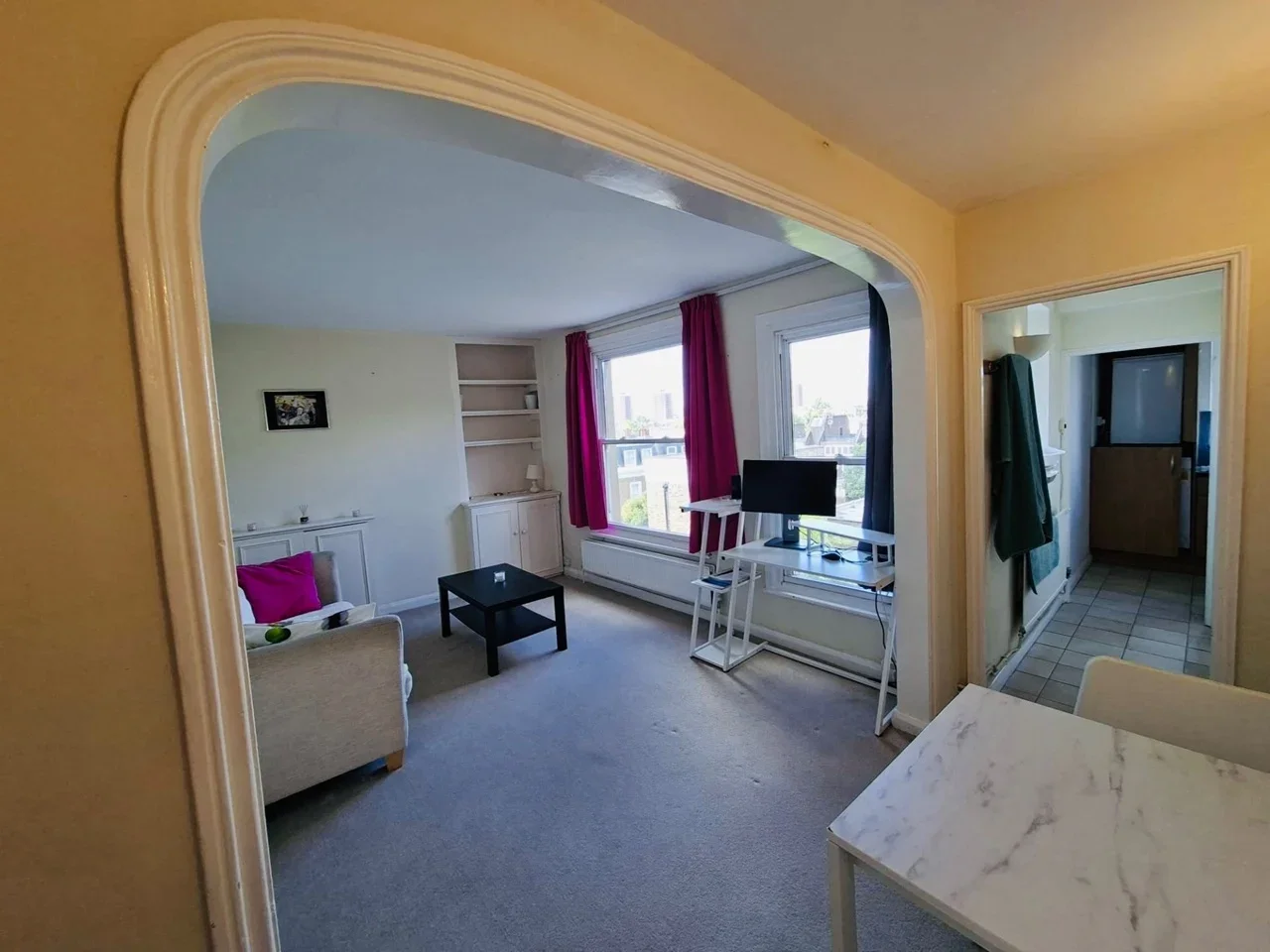 Flat Blythe Road in Greater London