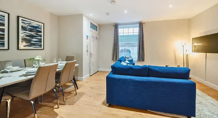 Flat Lynchford Road in Rushmoor