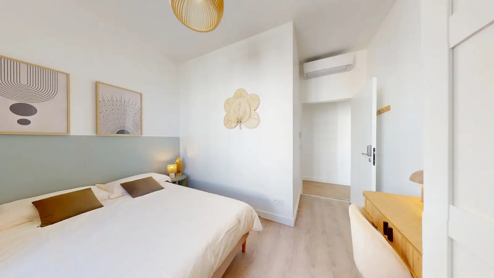 Room Route de Genas in Lyon