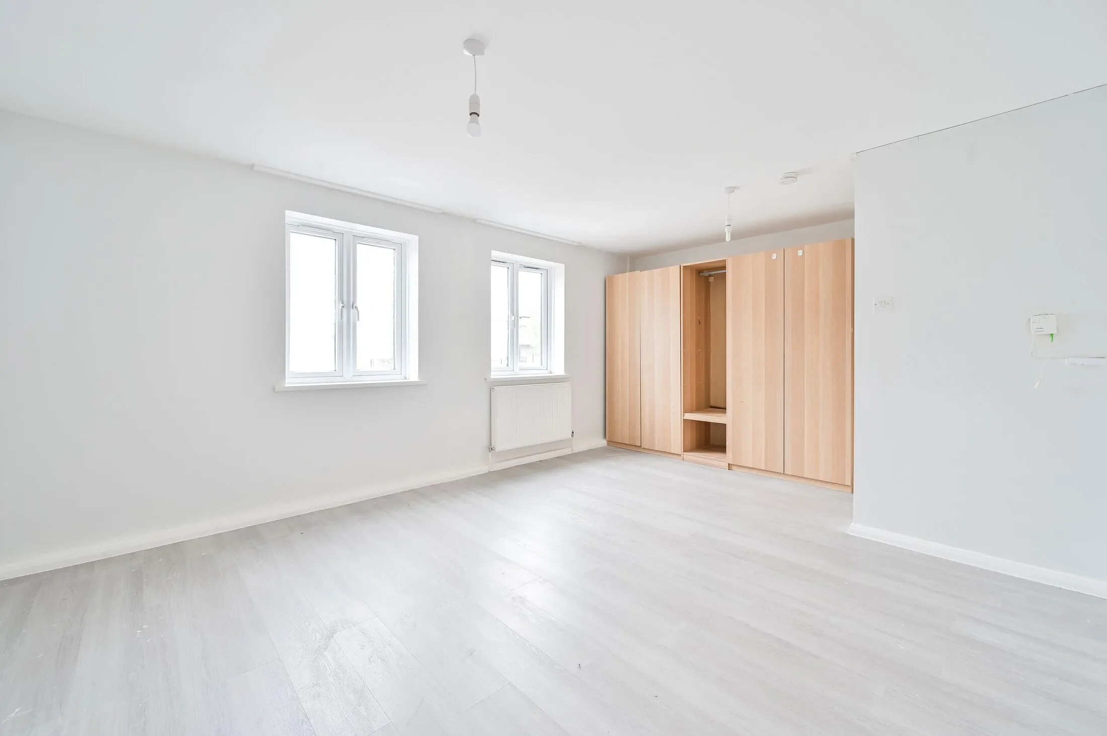 Flat Ryder Drive in Greater London