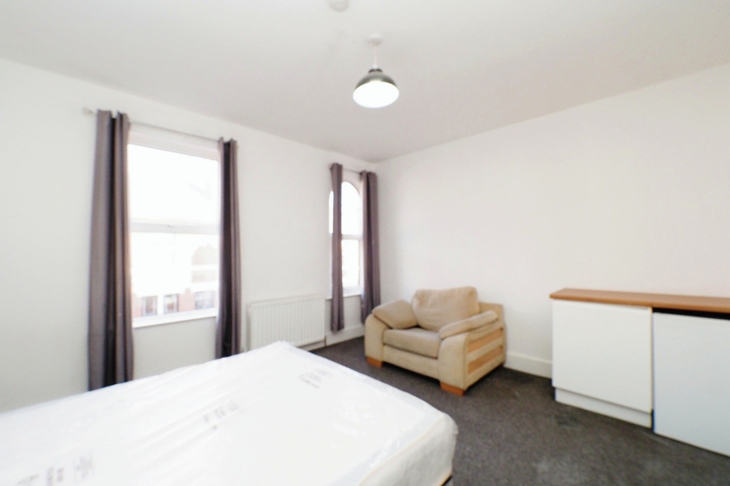 Room Wolfa Street in Derby