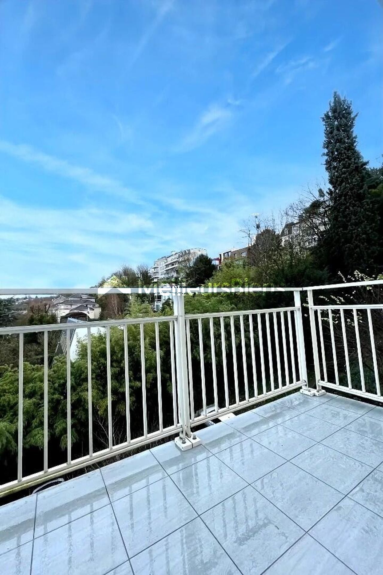 Appartement Quai Louis Ferber à Bry-sur-Marne