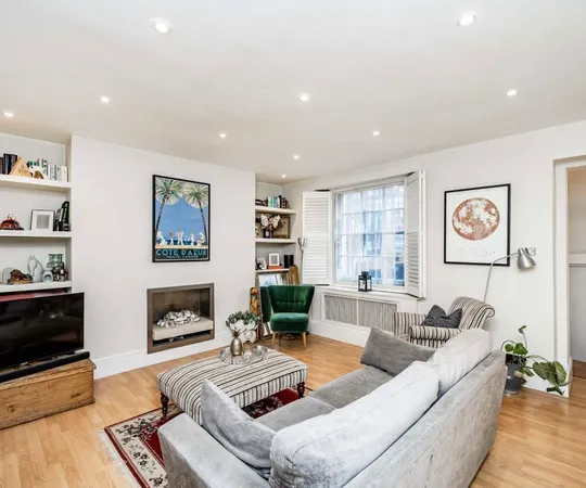 Flat Oakley Street in Greater London