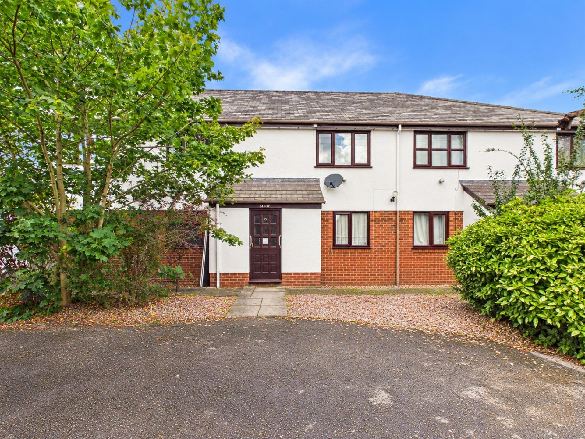 Flat Dora Walk in Gloucester