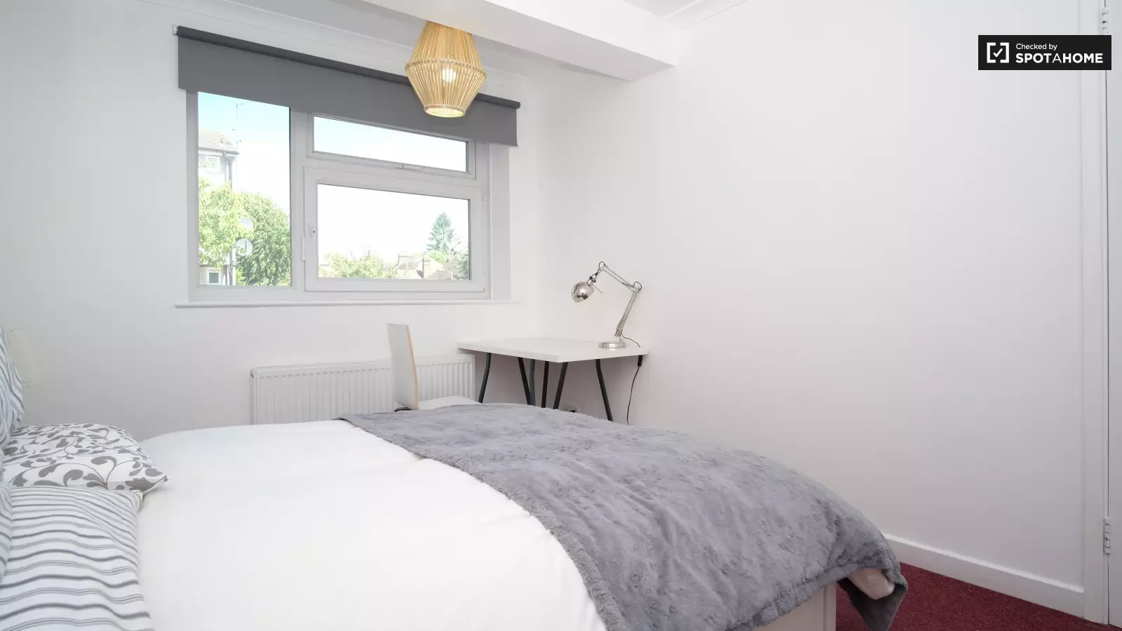 Flat Gressenhall Road in Greater London