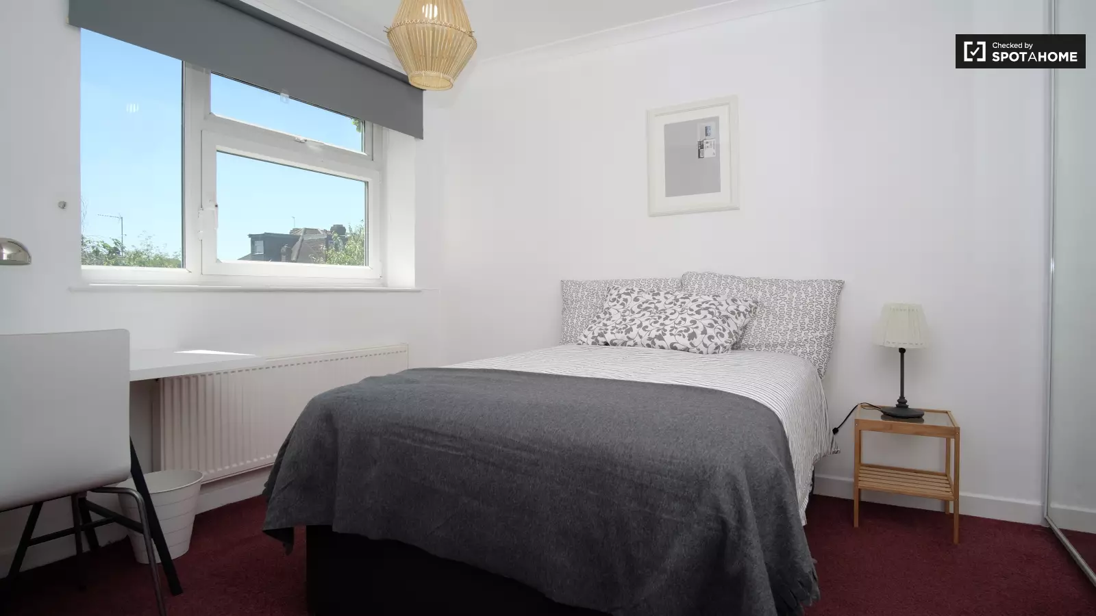 Flat Gressenhall Road in Greater London