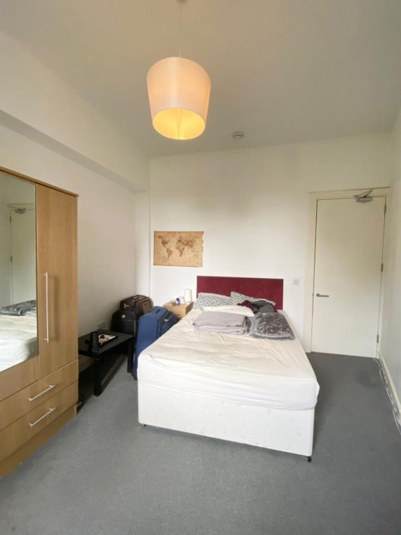 Flat Gillespie Crescent in City of Edinburgh