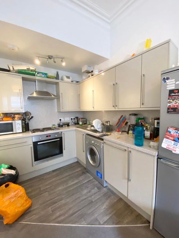 Flat Gillespie Crescent in City of Edinburgh