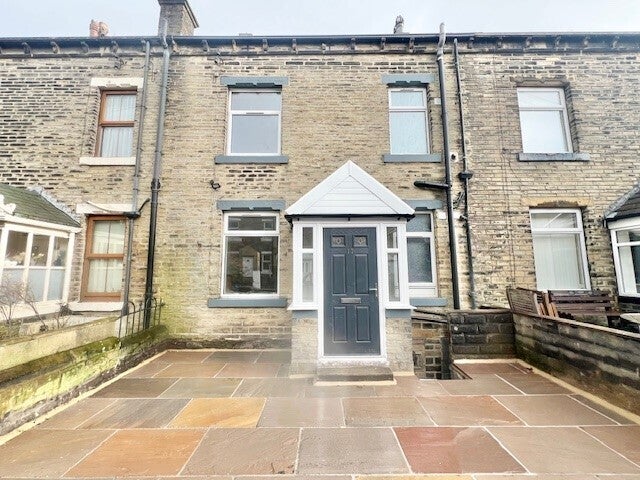 House Bell Hall Terrace in Calderdale