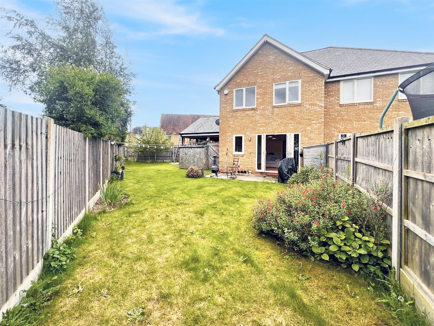 House Lynsted Lane in Borough of Swale