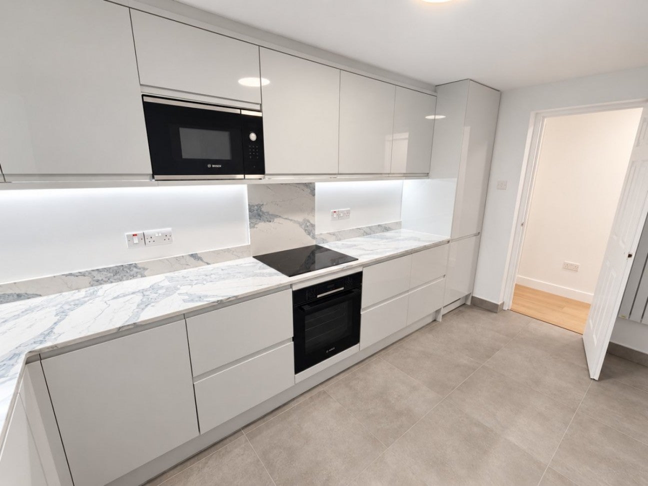 Flat Britten Close in Greater London
