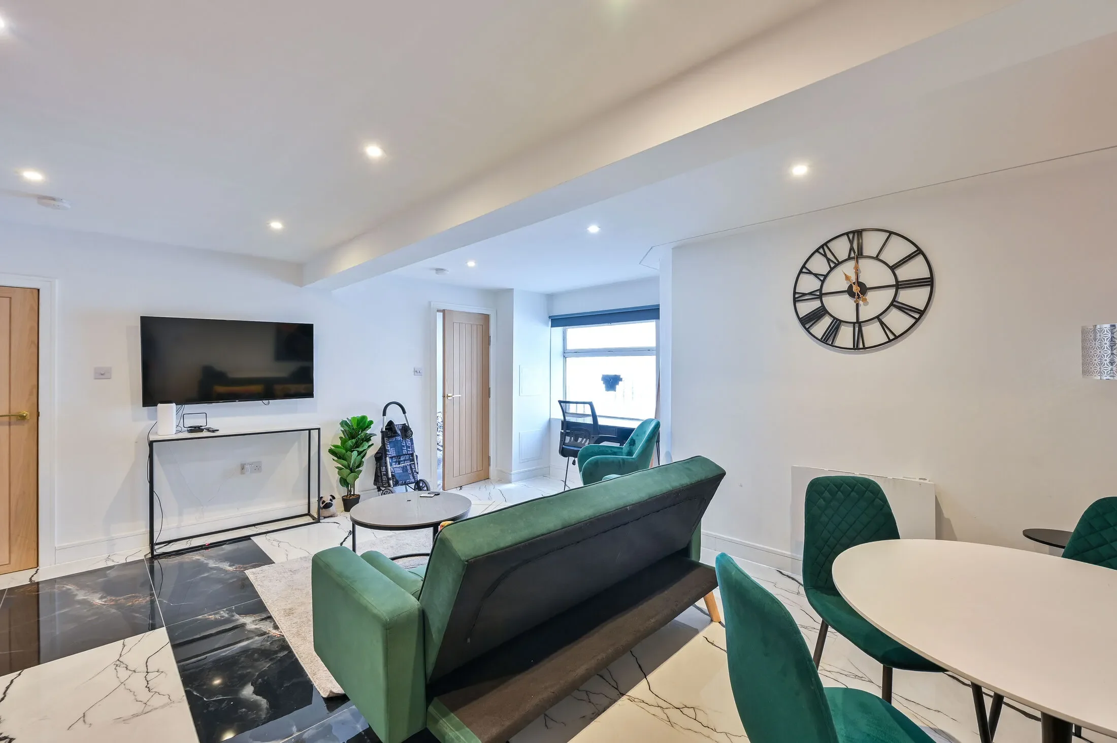 Flat Ruby Street in Greater London