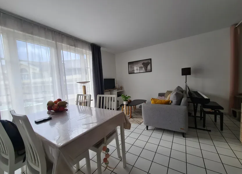 Flat Rue de la Voûte in Noisy-le-Grand