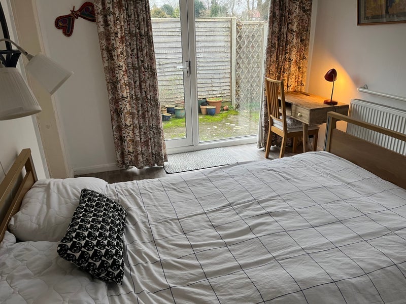 Room Austin Avenue in Greater London