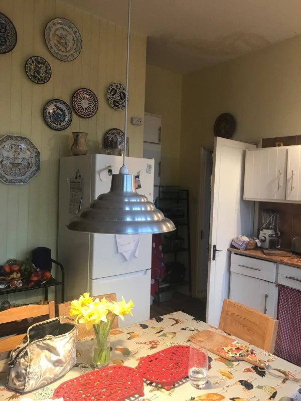 Room Austin Avenue in Greater London