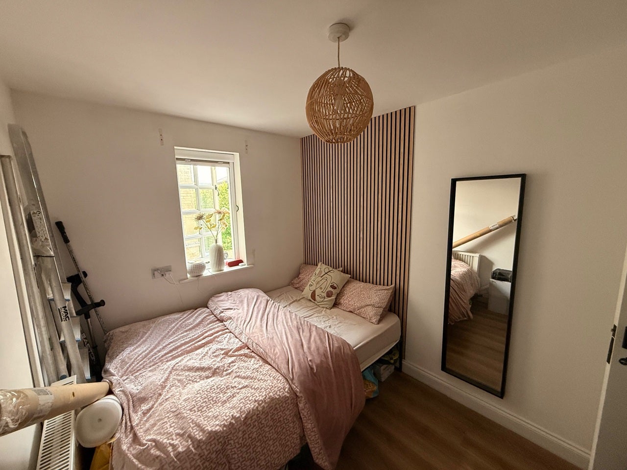 Room Gilbert Close in Greater London