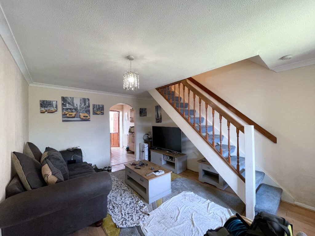 House Long Beech Drive in Rushmoor