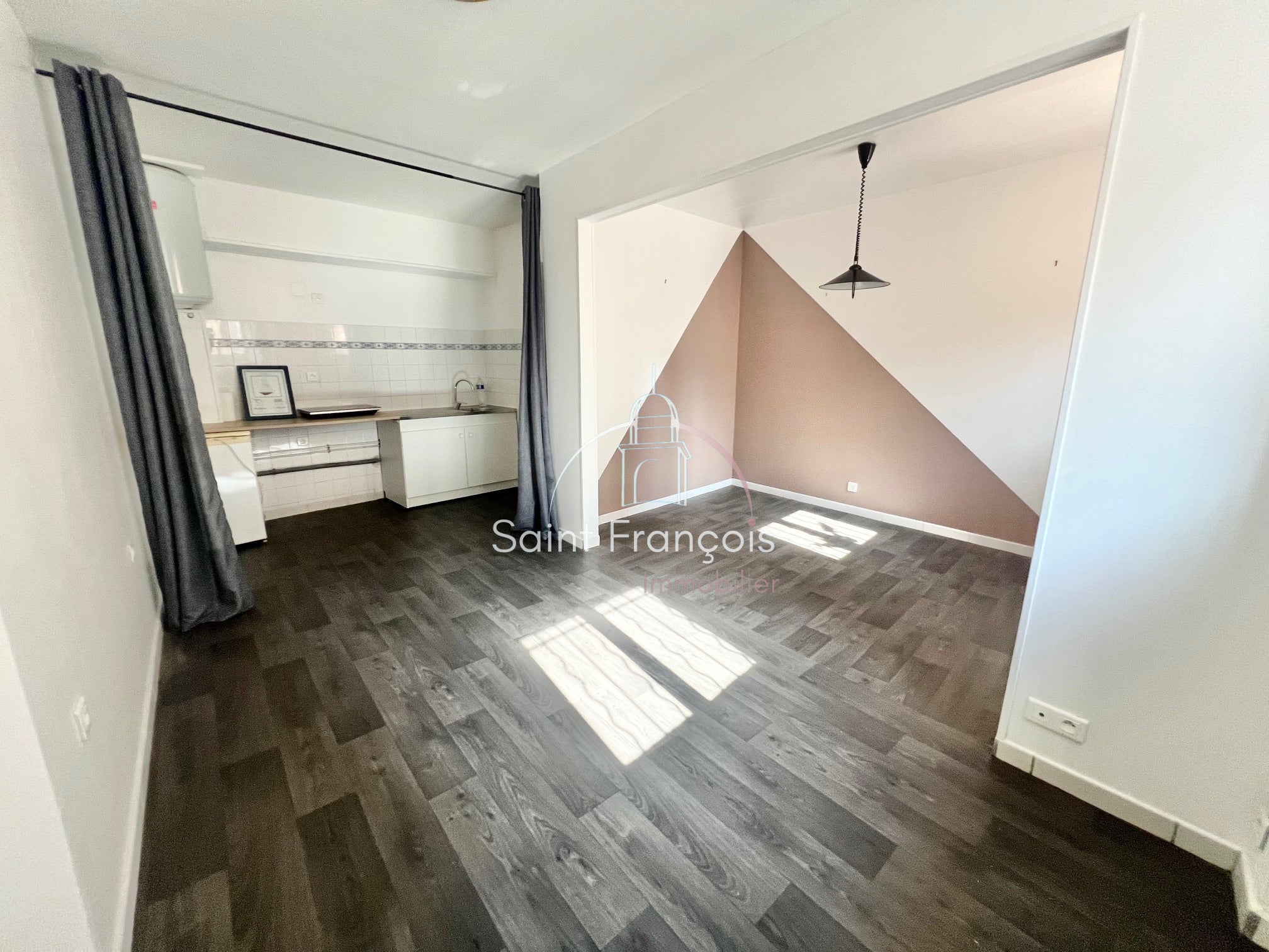 Appartement Rue Valère Paulin à Fréjus