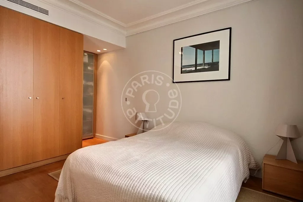 Appartement Rue Copernic à Paris
