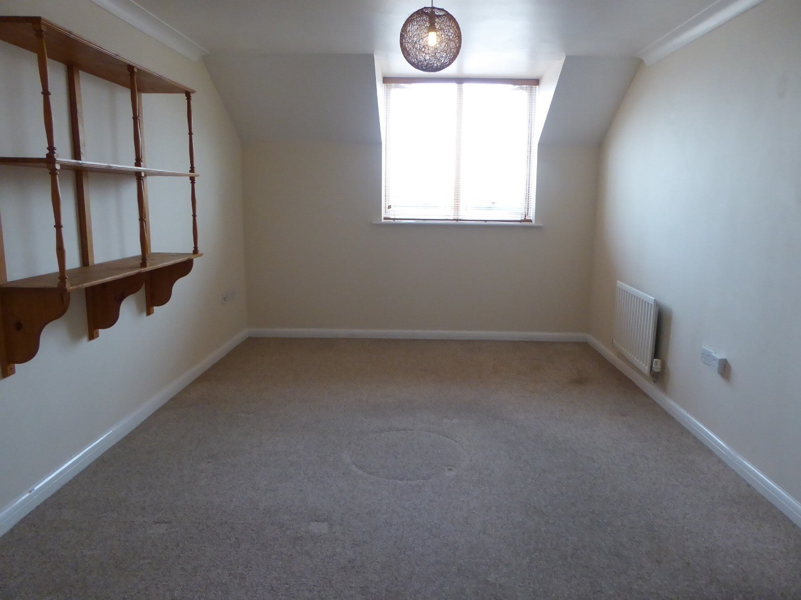 Flat Chesterman Street in Reading