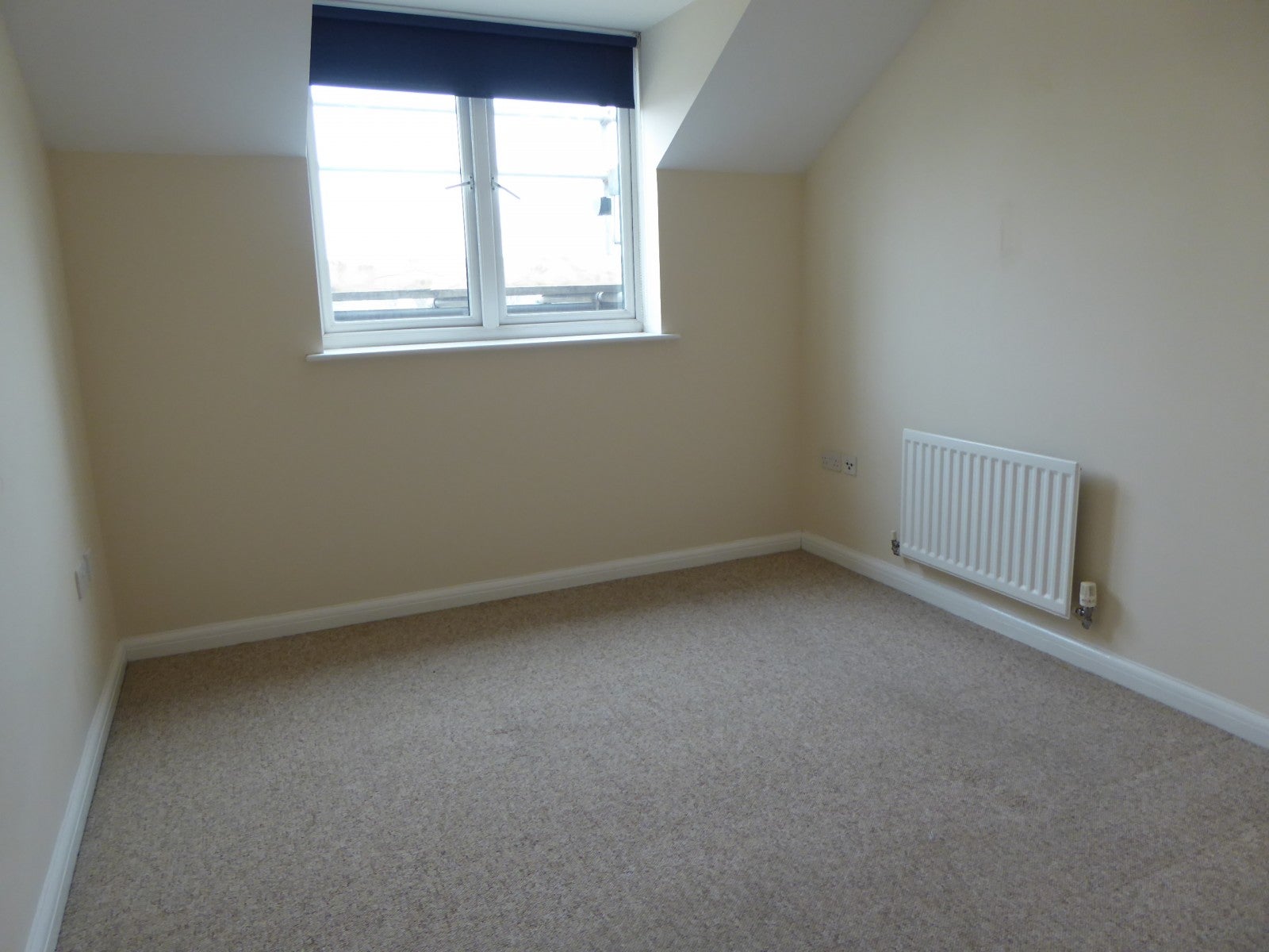 Flat Chesterman Street in Reading