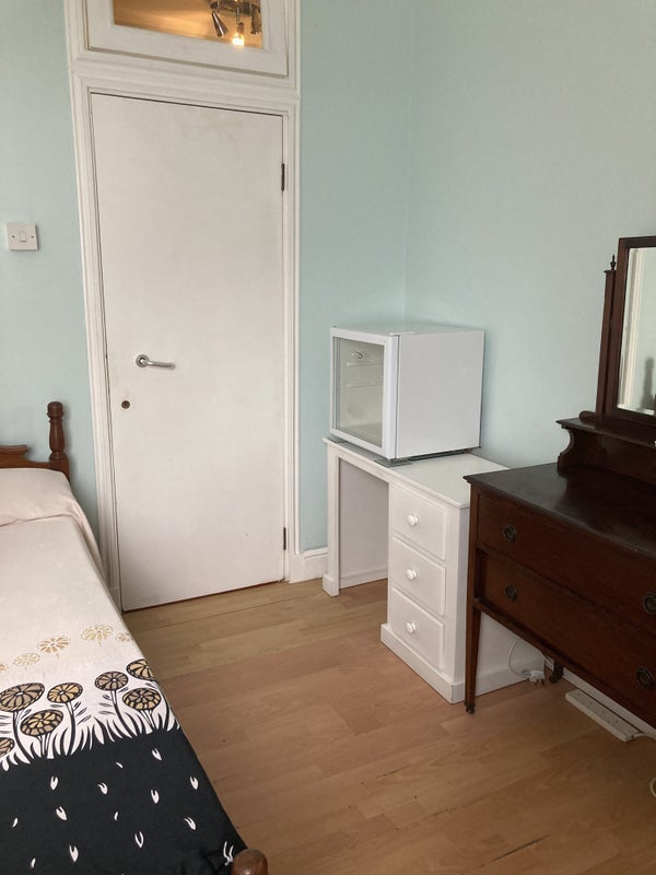 Room Dean's Buildings in Greater London