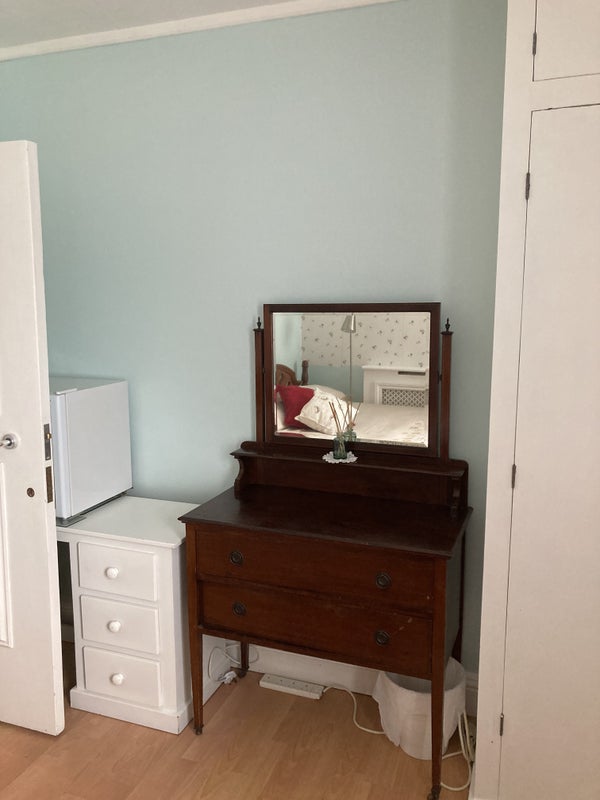 Room Dean's Buildings in Greater London