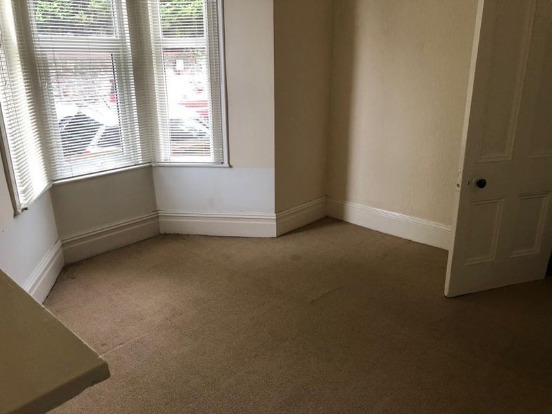 Room Cotham Gardens in Bristol