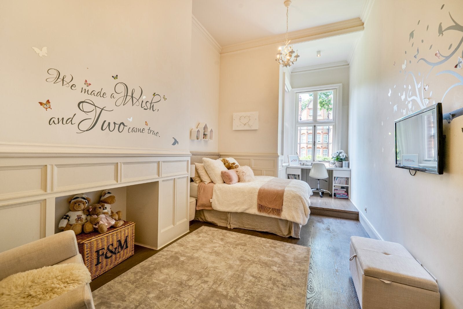 House Collingham Gardens in Greater London