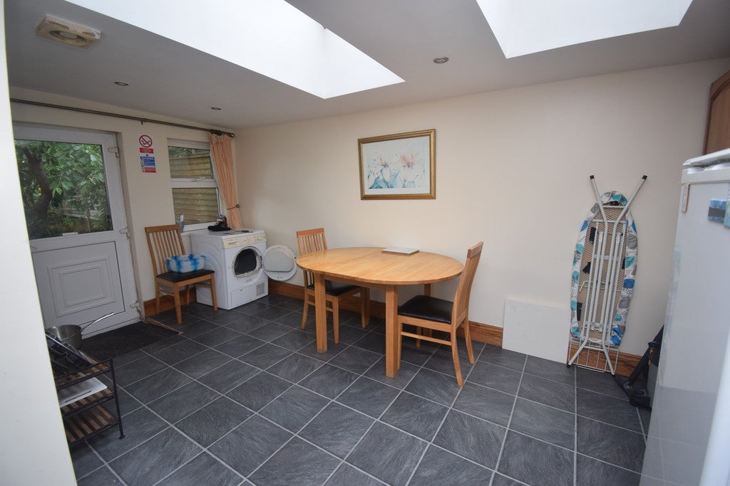 Room Hamp Ward in Bridgwater