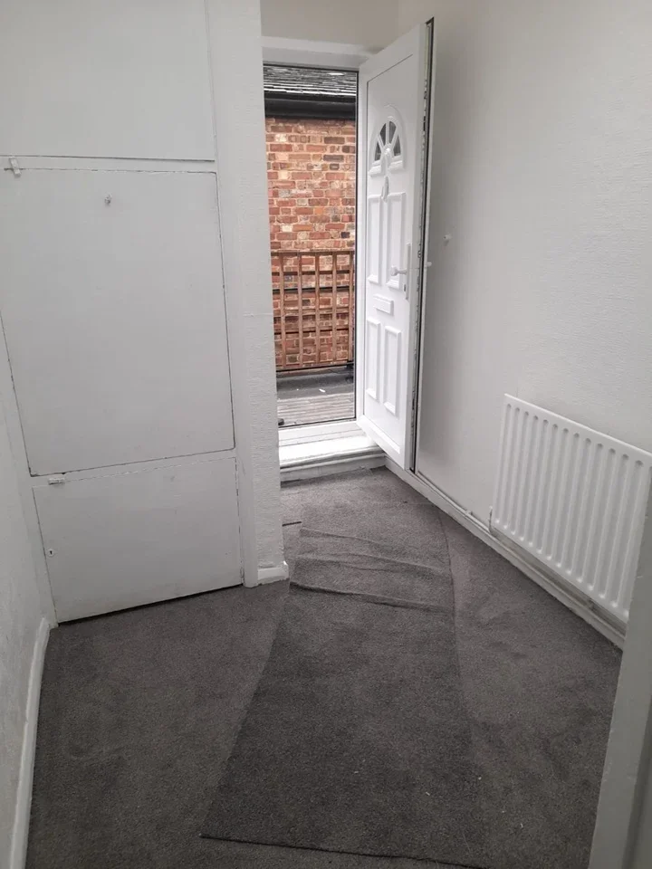 Flat South Street in Greater London
