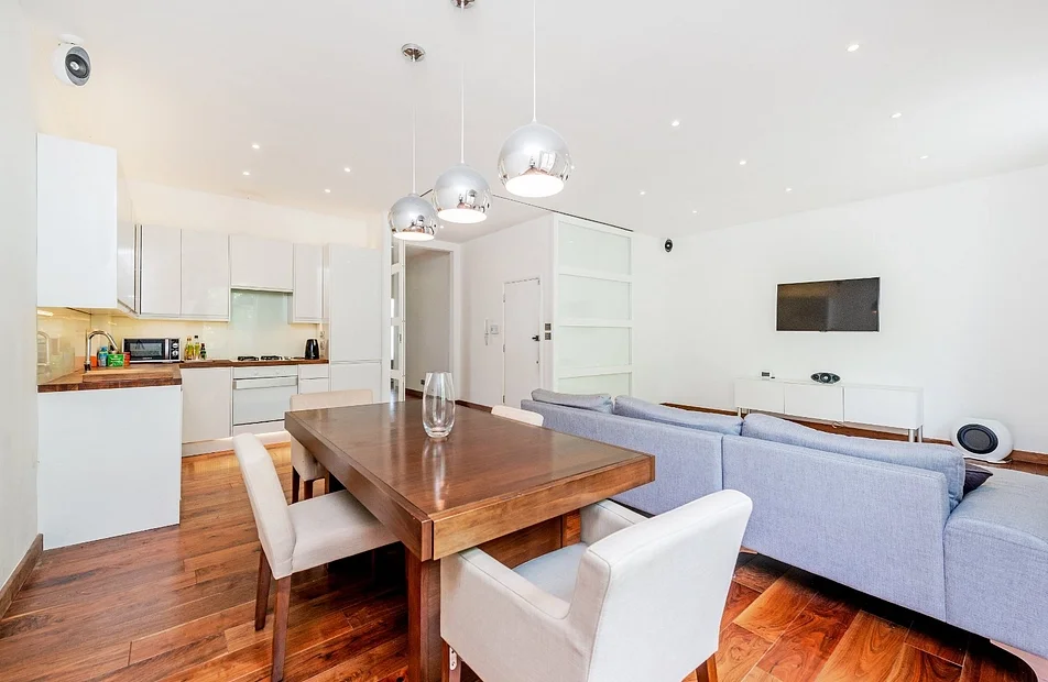 Flat Westbourne Terrace in City of Westminster