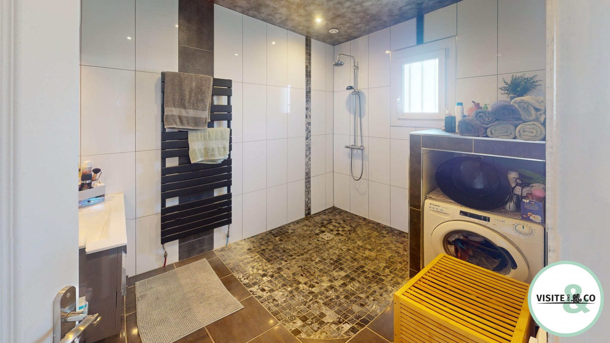 House N 13 in Rots