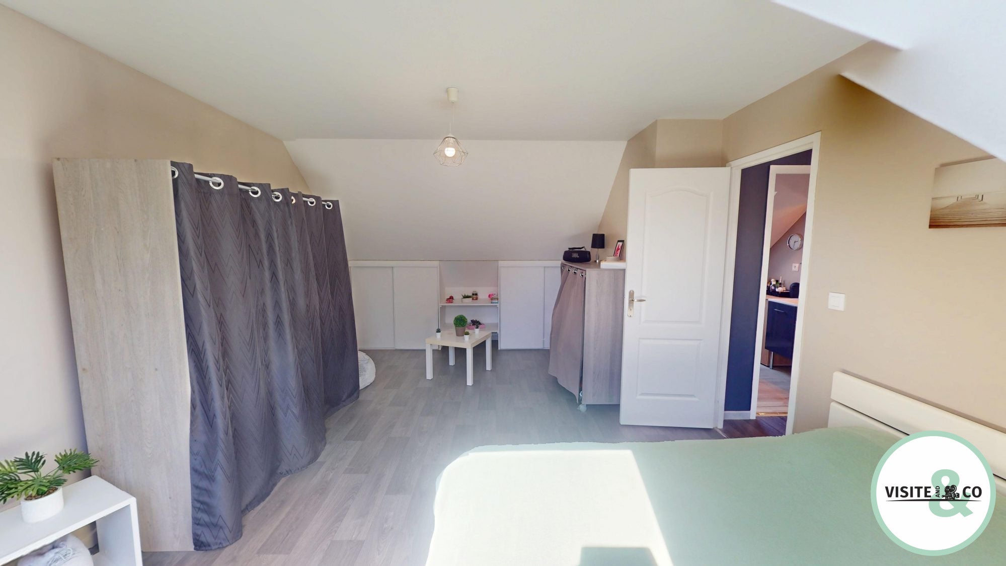House N 13 in Rots