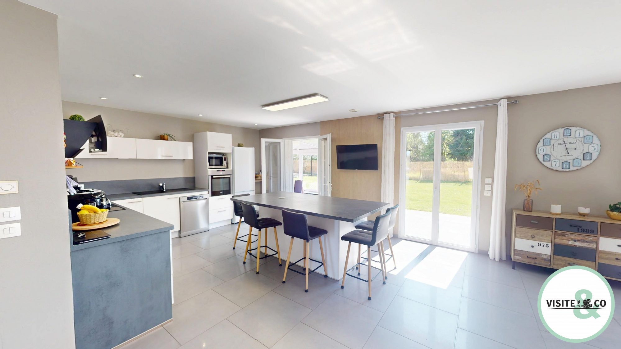 House N 13 in Rots