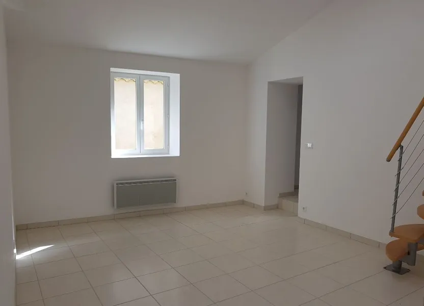 Appartement Rue Louis Bruguier Roure à Pont-Saint-Esprit
