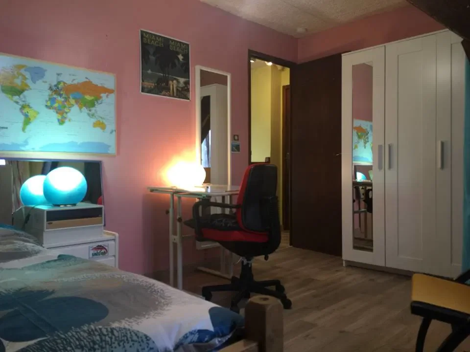 Room Rue Danton in Émerainville